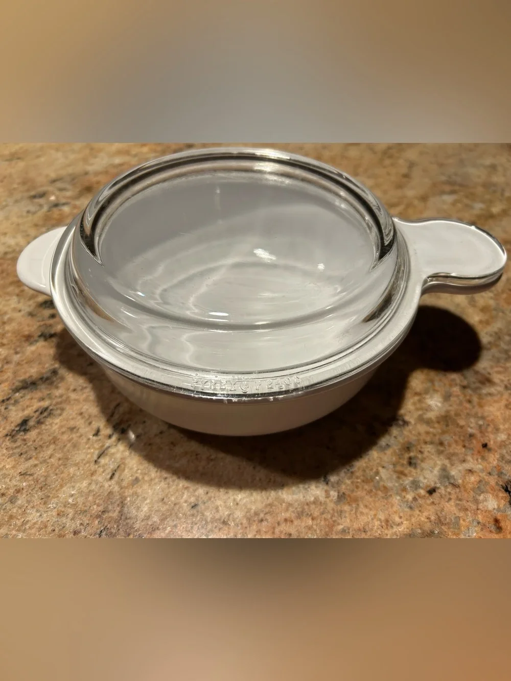 Corning Ware #P-240-B “Grab It” 24oz Bowl in “Frost White” w/Pyrex Lid P-240-C